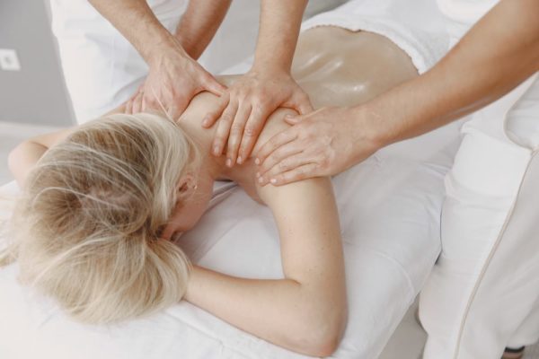 photo de massage à 4 mains au salon Douce Heure des Mains à Nantes