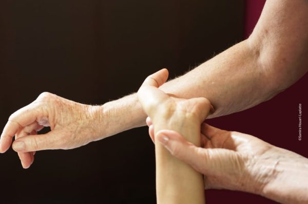 photo de massage habillé sans huile ou Relax'Stretch au salon Douce Heure des Mains à Nantes
